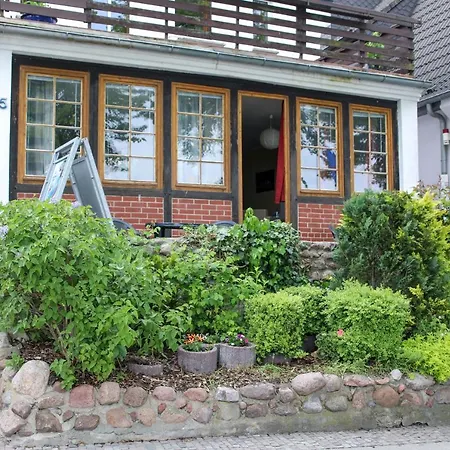Privatunterkunft Warnemuende Am Alten Strom