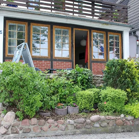 Warnemuende Am Alten Strom Homestay Rostock